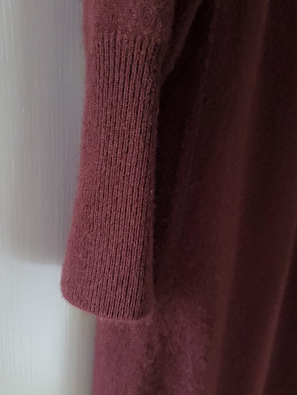 .. Quince Mongolian Cashmere Duster, Burgundy (S) - Picture 9 of 12